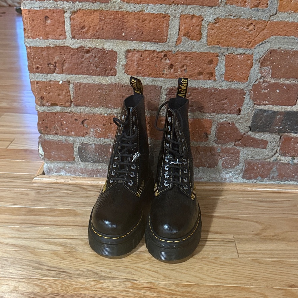 Marc Jacobs Heaven x Doc Martens never worn